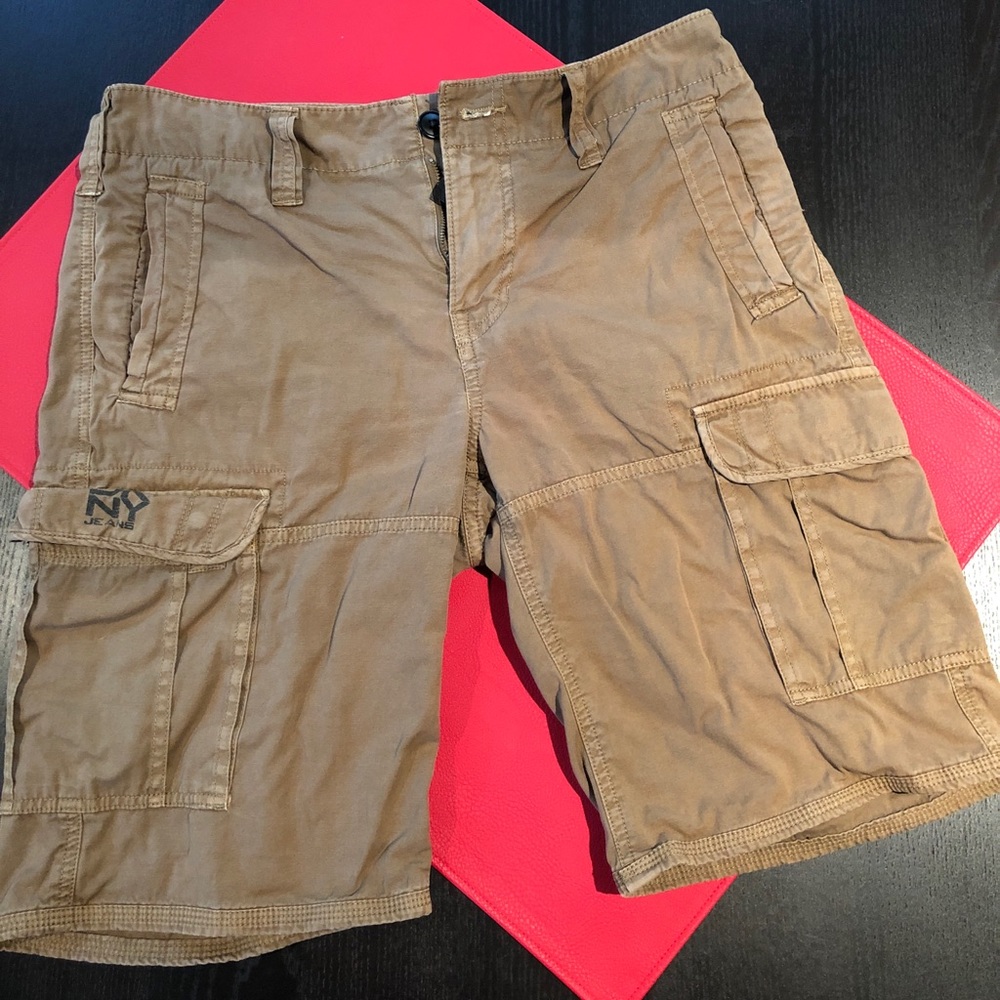 DKNY Men’s Cargo Shorts - Size 32